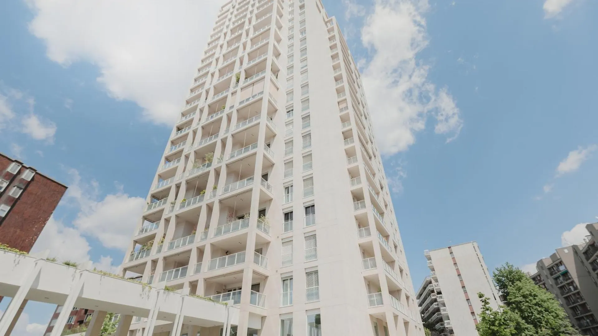 Gohost - Terrace Apartment Walking Distance From Central Station ミラノ